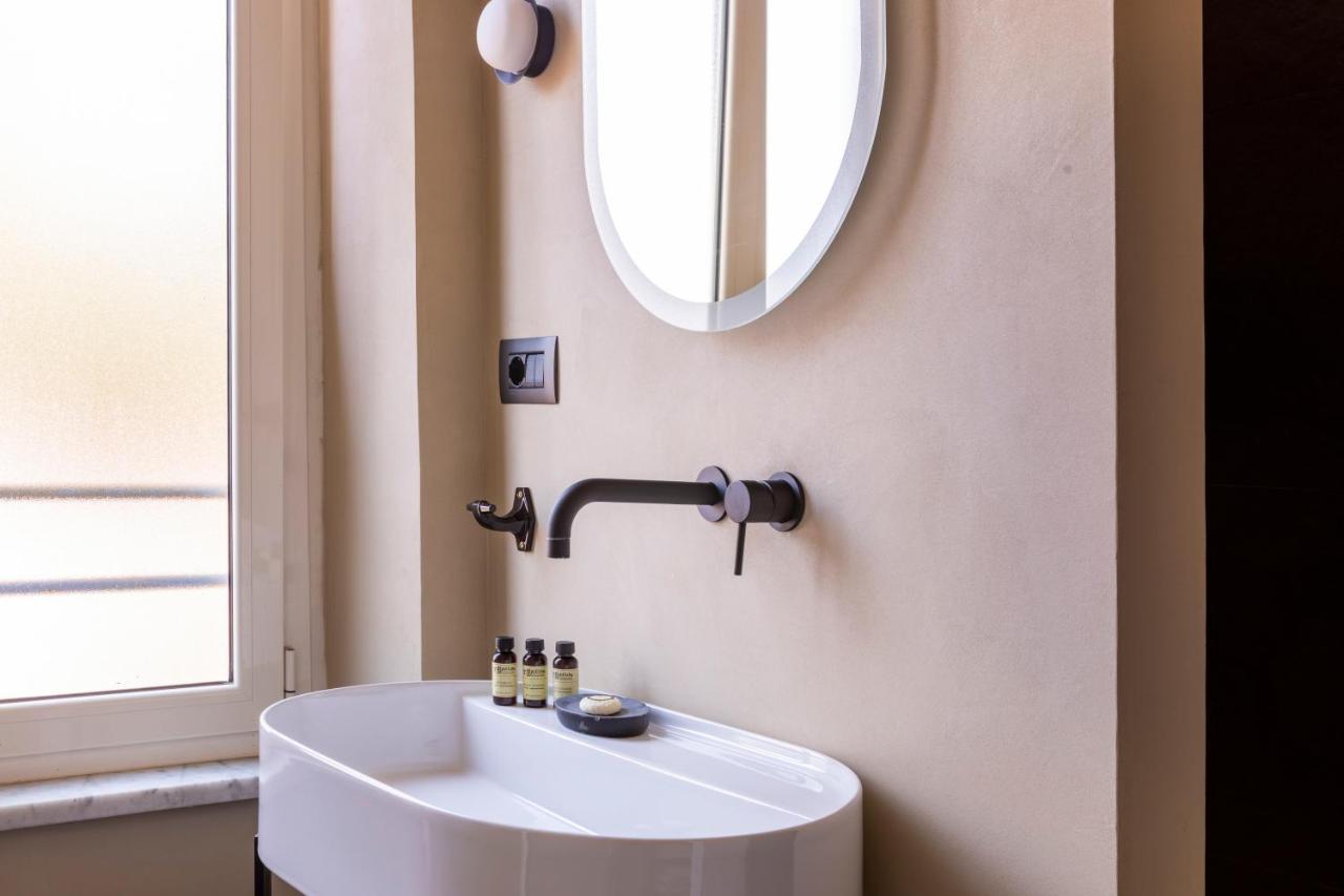 Apartment Romac - Condotti Penthouse In The Spanish Steps Area Rom